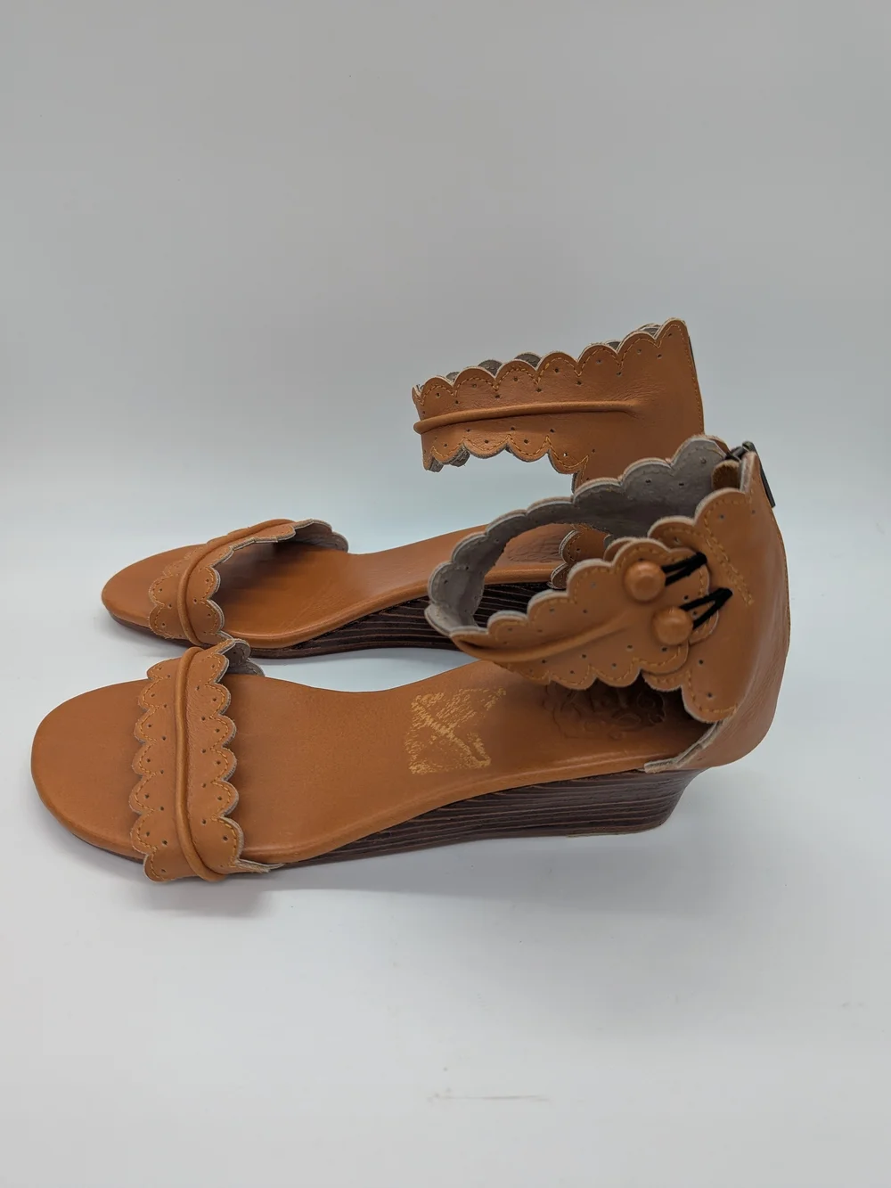 Bali Elf Women's Midsummer Scalloped Leather Sandals Ankle-Strap Wedge Size 10.5